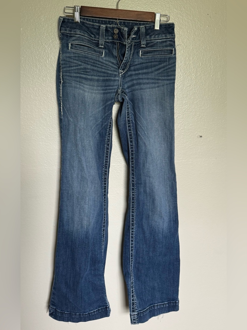 Ariat Women’s Jeans 27R Medium Wash Flare